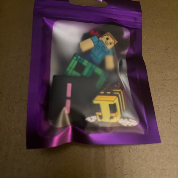 🐊 3 set $15 or $8 a pack Minecraft charms - Picture 2 of 2